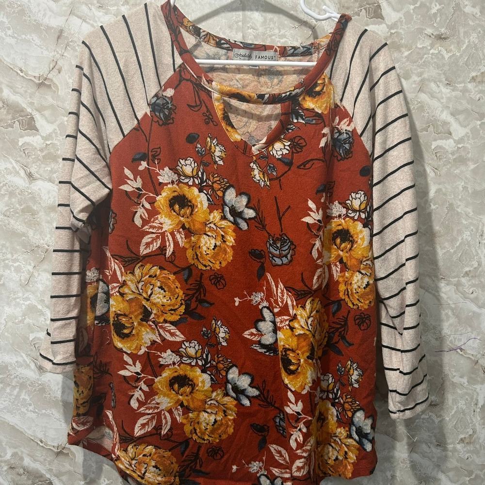 Absolutely Famous XL Floral Print‎ Top V-Neck 3/4 Sleeve Striped Casual